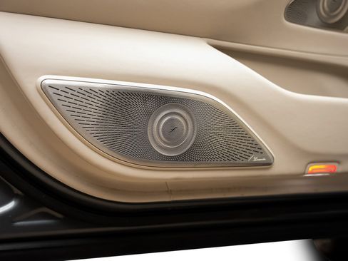 Used 2024 Mercedes-Benz Maybach S 580 4MATIC image 69