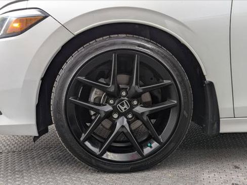 Used 2023 Honda Civic Sport image 28