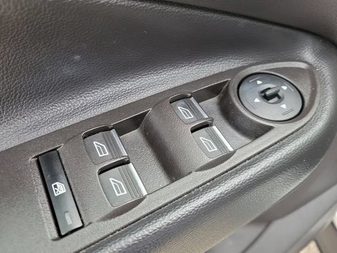Used 2019 Ford Escape SE AWD/4WD image 16