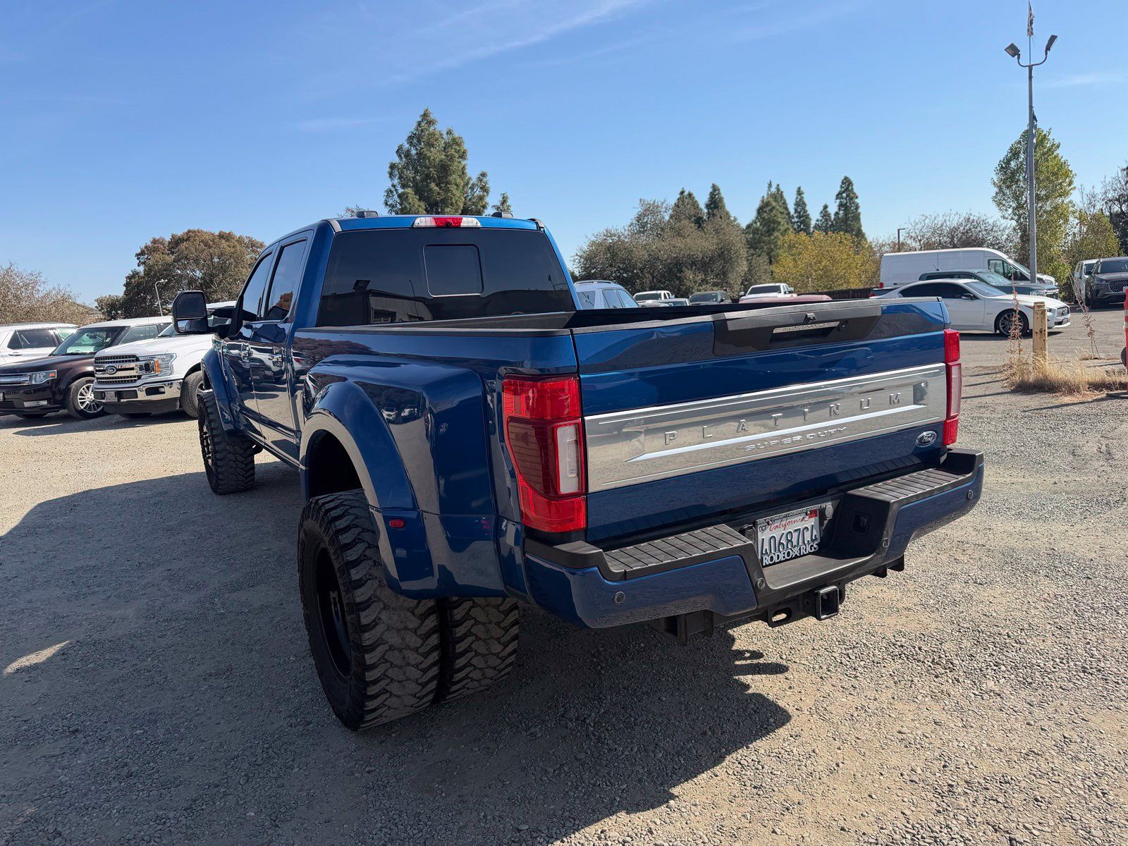 Used 2022 Ford F450 Platinum w/ FX4 Off-Road Package AWD/4WD image 3