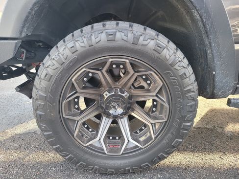 Used 2024 RAM 1500 Big Horn AWD/4WD image 8