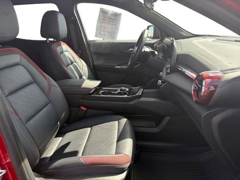 Certified 2026 Chevrolet Equinox RS w/ Convenience Package III FWD image 17