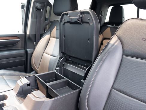 Used 2024 GMC Sierra 3500 Denali w/ Denali Reserve Package AWD/4WD image 8