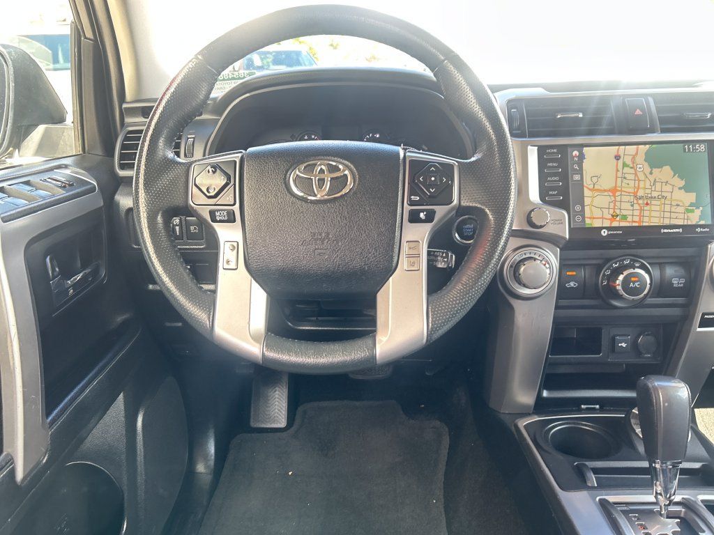 Certified 2020 Toyota 4Runner SR5 Premium AWD/4WD image 14