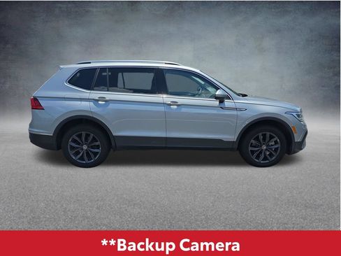 Used 2023 Volkswagen Tiguan SE AWD/4WD image 4