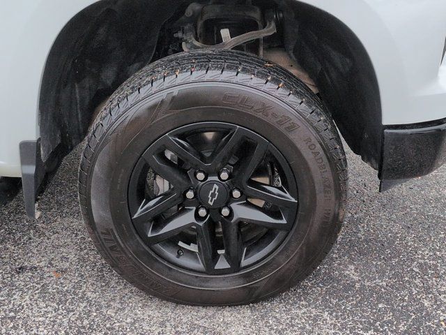 Used 2025 Chevrolet Silverado 1500 Custom Trail Boss AWD/4WD image 10