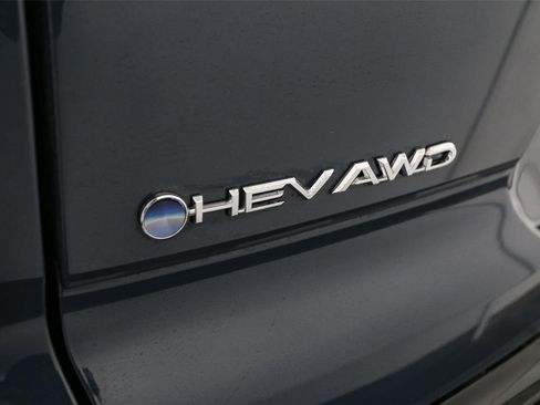 New 2025 Toyota Crown Signia image 10