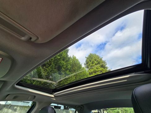 Used 2021 Toyota Camry XSE w/ Navigation Upgrade Package image 40