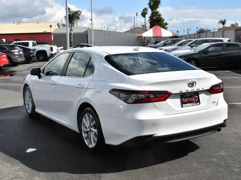 Used 2024 Toyota Camry LE image 6