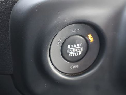 Used 2023 Jeep Wrangler Unlimited Sahara AWD/4WD image 19