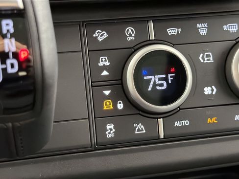 New 2026 Land Rover Defender 110 S image 19