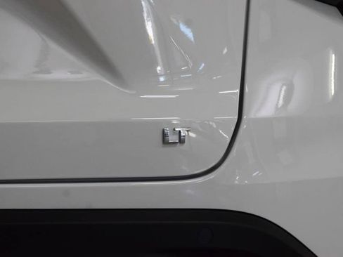 New 2026 Chevrolet Trax LT w/ Driver Confidence Package FWD image 21