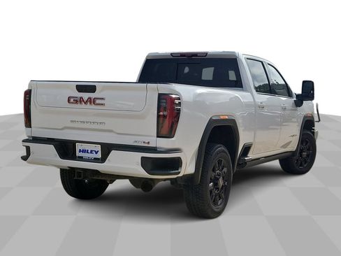 Used 2024 GMC Sierra 2500 AT4 w/ AT4 Premium Plus Package AWD/4WD image 8