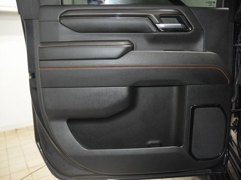 Used 2024 GMC Sierra 2500 AT4 w/ AT4 Premium Plus Package image 43