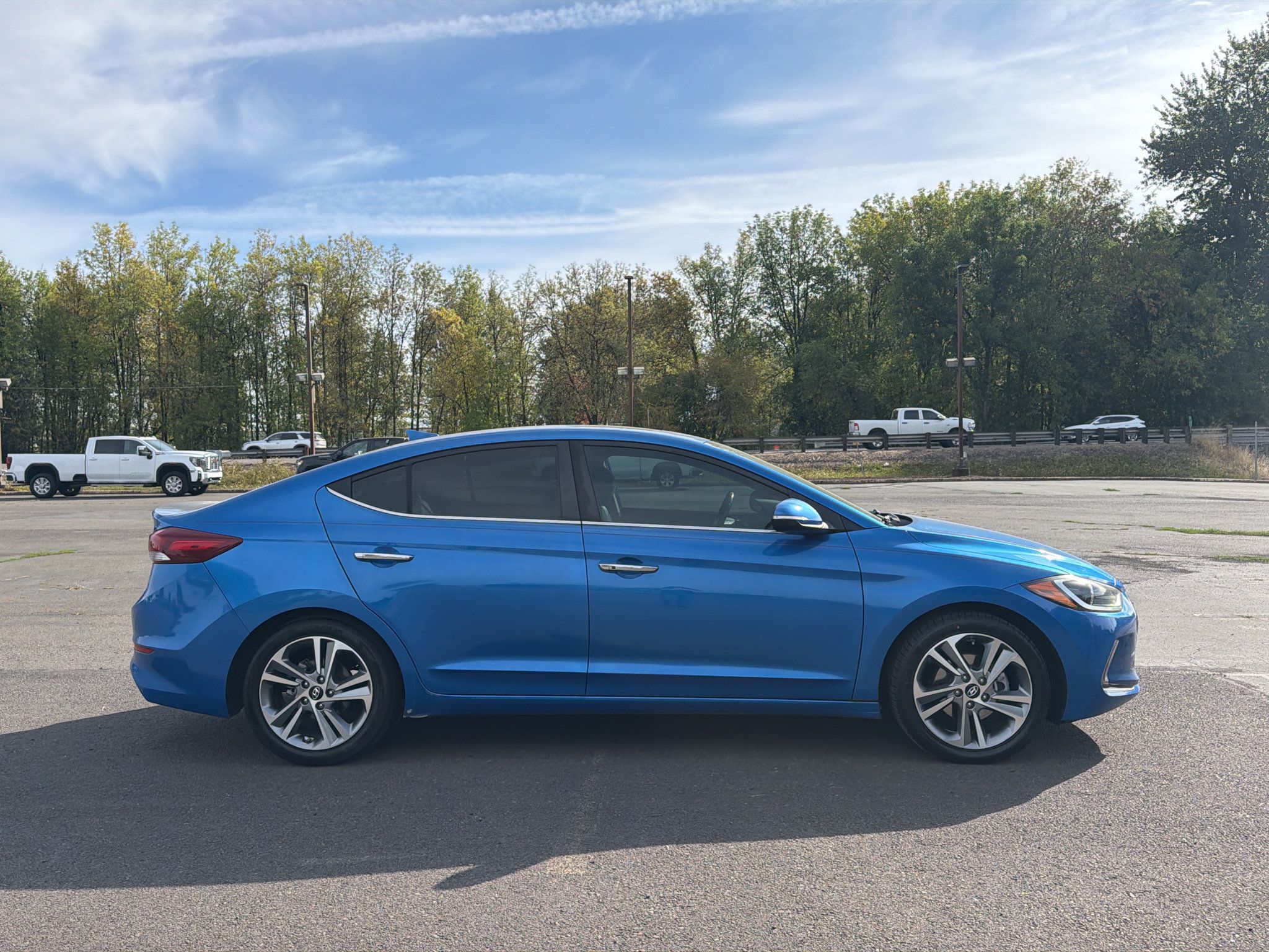 Used 2017 Hyundai Elantra Limited w/ Limited Tech Package 08 FWD image 14
