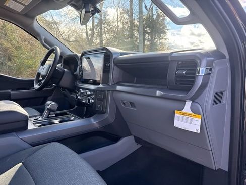 New 2025 Ford F150 Lightning XLT image 24