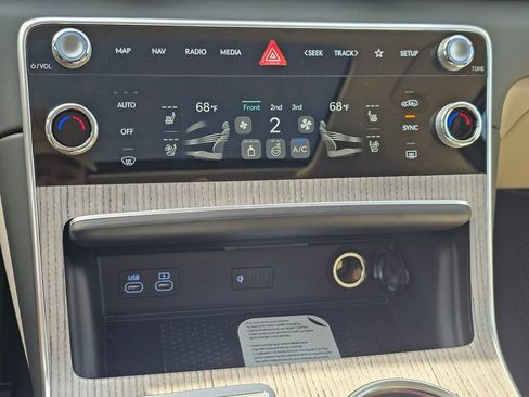 New 2026 Genesis GV80 3.5T Prestige AWD/4WD image 16