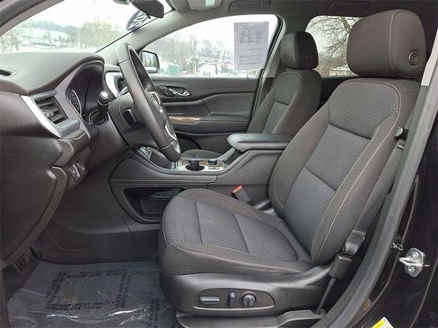 Used 2022 GMC Acadia SLE w/ Driver Convenience Package image 15