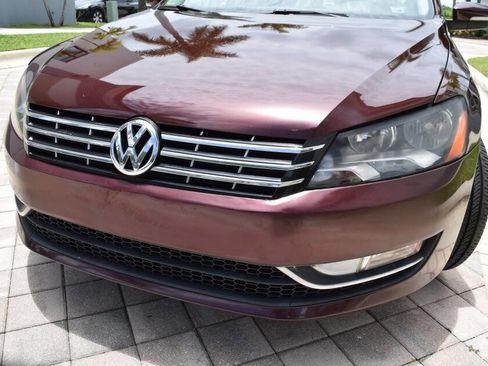 Used 2013 Volkswagen Passat TDI SEL Premium FWD image 9