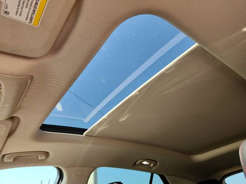 Used 2023 Buick Envision Essence w/ Sport Touring Package image 20