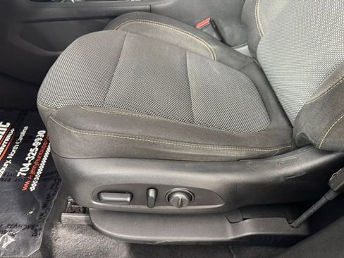 Used 2018 Chevrolet Traverse LT FWD image 10