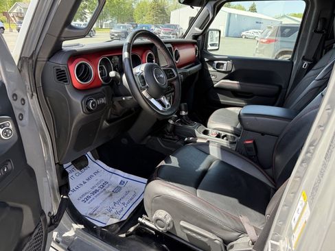 Used 2018 Jeep Wrangler Unlimited Rubicon AWD/4WD image 8