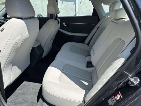 Used 2023 Hyundai Sonata SEL FWD image 9