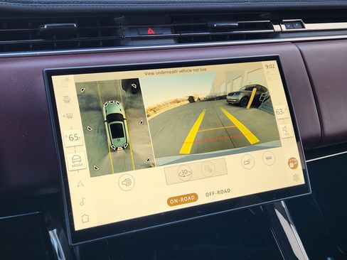 Certified 2025 Land Rover Range Rover Sport Dynamic SE image 19