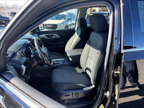 Used 2019 Chevrolet Traverse LT image 10