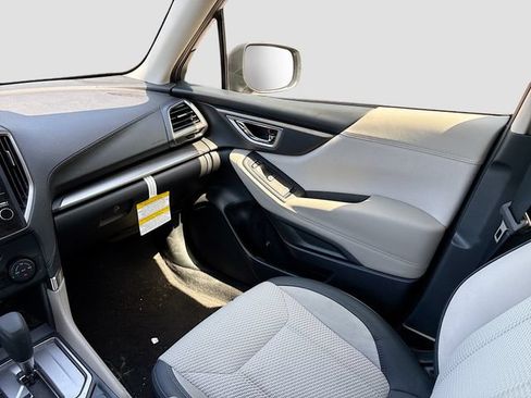 Certified 2024 Subaru Forester Premium AWD/4WD image 26