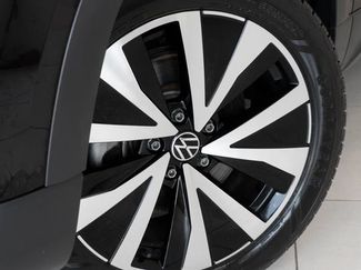 Used 2024 Volkswagen Taos SE FWD video 2