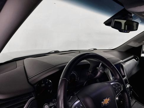 Used 2018 Chevrolet Tahoe Premier AWD/4WD image 4