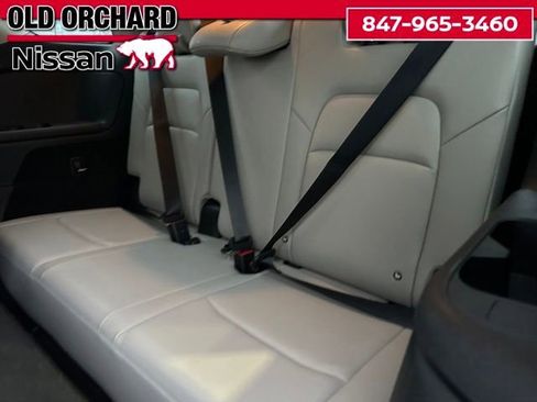 Used 2022 Nissan Pathfinder SL w/ SL Black Package image 12