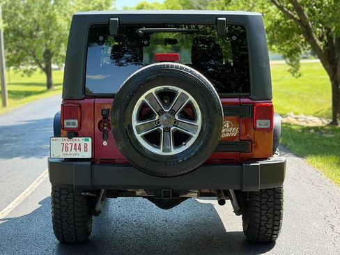 Used 2012 Jeep Wrangler Sport AWD/4WD image 5