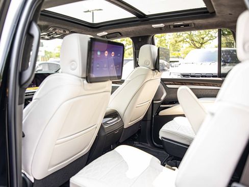 Used 2026 Cadillac Escalade Platinum Sport w/ LPO, ONYX Package AWD/4WD image 30