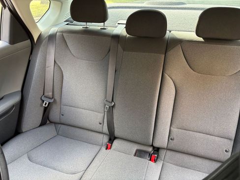 Used 2025 Kia K4 LXS image 34