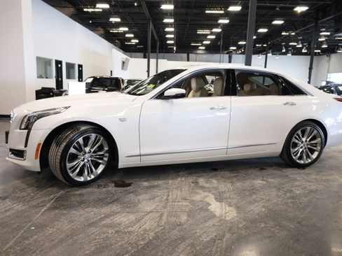Used 2018 Cadillac CT6 Platinum image 9
