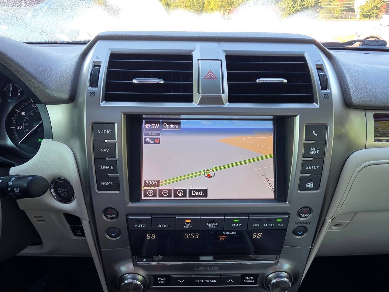 Used 2015 Lexus GX 460 w/ Premium Package AWD/4WD image 27