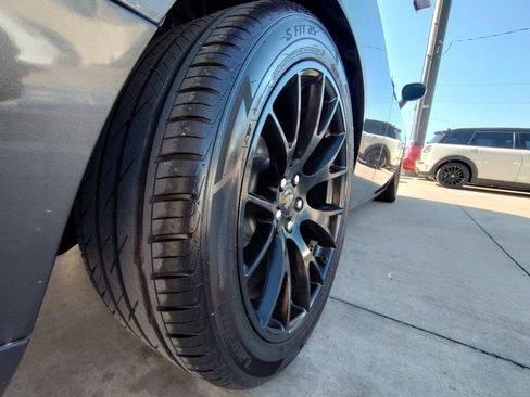 Used 2015 Dodge Challenger R/T w/ Quick Order Package 22B R/T RWD image 12