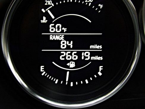 Used 2018 MAZDA MX-5 Miata Grand Touring RWD image 17