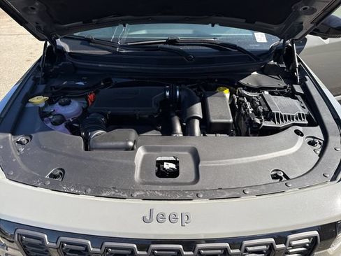 New 2026 Jeep Cherokee Overland w/ Advanced Pro Tech Group AWD/4WD image 29