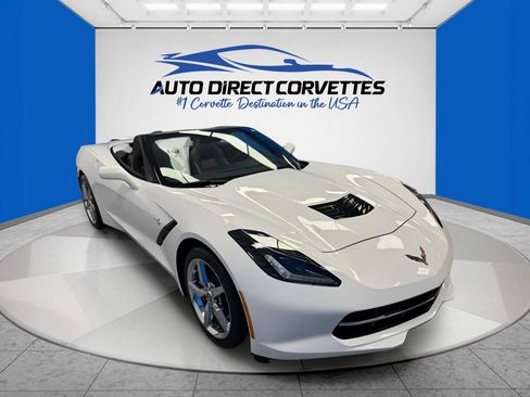 Used 2014 Chevrolet Corvette Stingray Convertible w/ 2LT Preferred Equipment Group RWD image 4