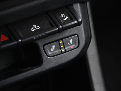 Used 2018 Chevrolet Colorado Z71 image 28