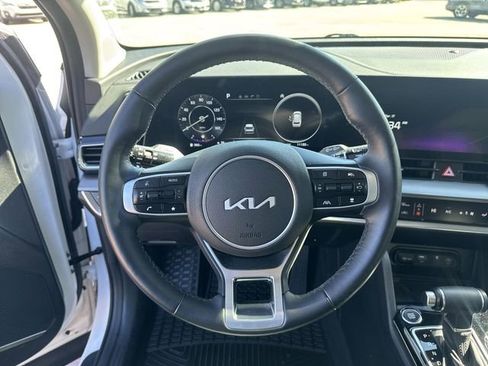 Used 2024 Kia Sportage SX image 15