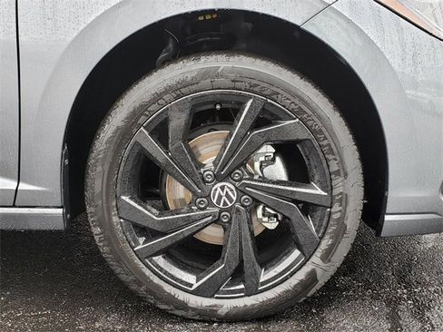 New 2026 Volkswagen Jetta SE image 12