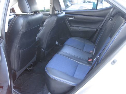 Used 2017 Toyota Corolla SE FWD image 23