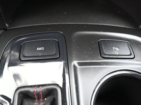 Used 2022 Chevrolet Equinox RS w/ LPO, Cargo Package AWD/4WD image 22