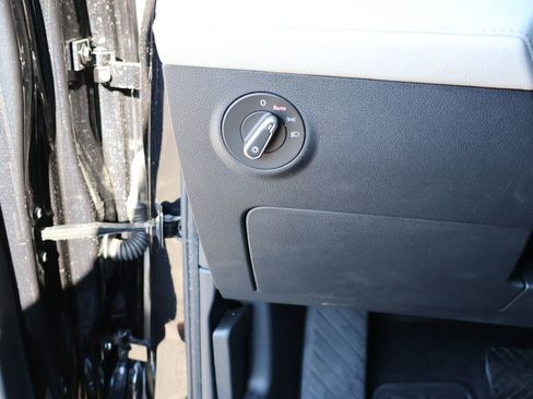 New 2026 Volkswagen Taos S image 35