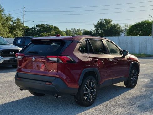 Used 2023 Toyota RAV4 XLE Premium FWD image 5