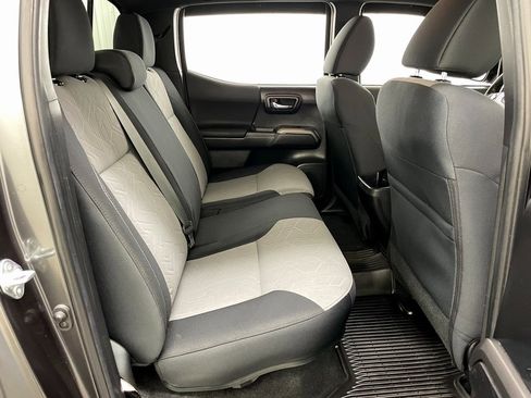 Used 2023 Toyota Tacoma TRD Off-Road image 39